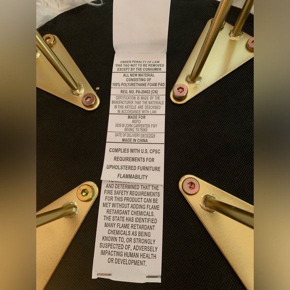 NWT Ashland Fux Fur 4 Legged Stool Gold Colored with White Fur Top - Picture 5 of 13